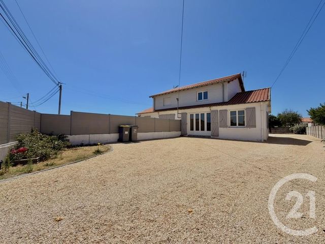 maison à louer - 5 pièces - 99.79 m2 - ST HILAIRE DE RIEZ - 85 - PAYS-DE-LOIRE - Century 21 Atlantique Immo