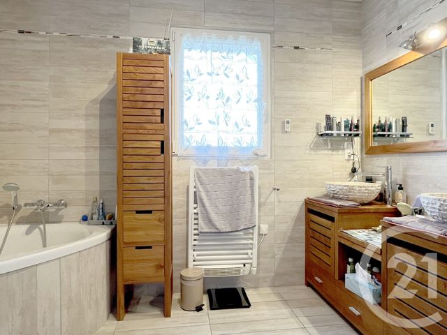 Afficher la photo en grand maison à vendre - 5 pièces - 134.2 m2 - COMMEQUIERS - 85 - PAYS-DE-LOIRE - Century 21 Atlantique Immo