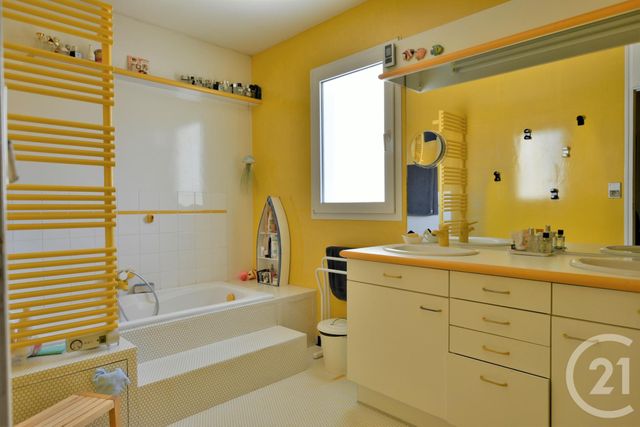 Afficher la photo en grand maison à vendre - 12 pièces - 249.98 m2 - ST HILAIRE DE RIEZ - 85 - PAYS-DE-LOIRE - Century 21 Atlantique Immo