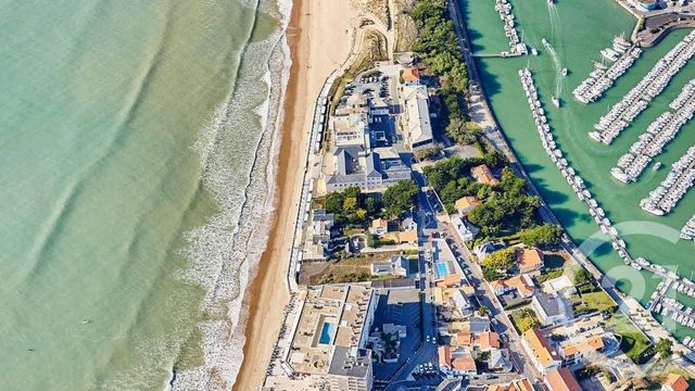 Afficher la photo en grand divers à vendre - 115.0 m2 - ST GILLES CROIX DE VIE - 85 - PAYS-DE-LOIRE - Century 21 Atlantique Immo