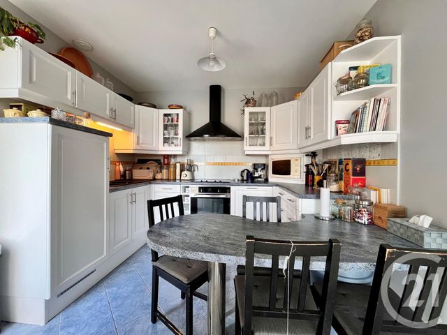 maison à vendre - 6 pièces - 111.5 m2 - ST HILAIRE DE RIEZ - 85 - PAYS-DE-LOIRE - Century 21 Atlantique Immo