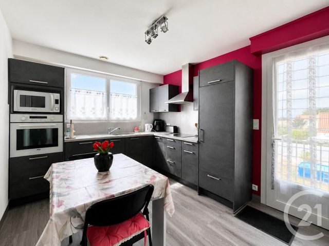 maison à vendre - 6 pièces - 147.35 m2 - ST HILAIRE DE RIEZ - 85 - PAYS-DE-LOIRE - Century 21 Atlantique Immo