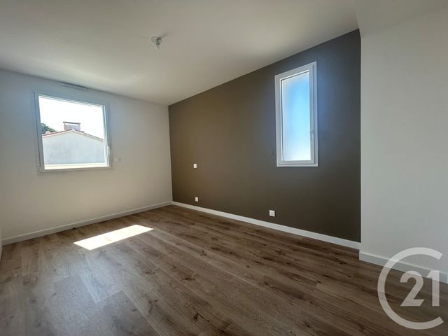 Appartement T3 à vendre - 3 pièces - 69.8 m2 - ST GILLES CROIX DE VIE - 85 - PAYS-DE-LOIRE - Century 21 Atlantique Immo