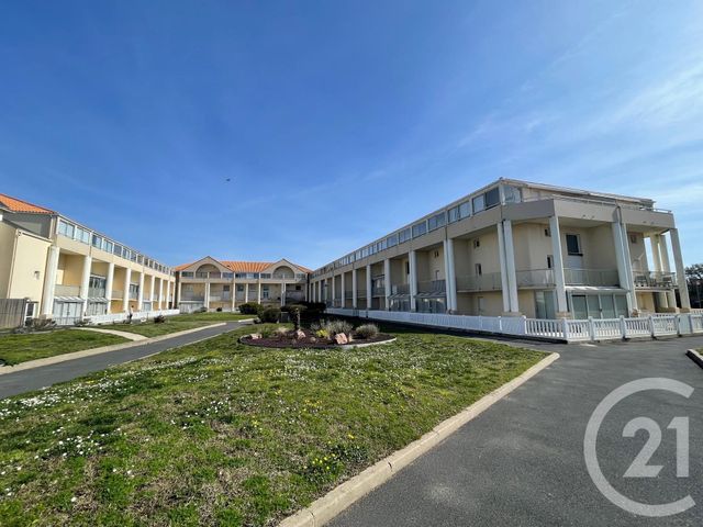 Studio à vendre - 1 pièce - 20.54 m2 - ST HILAIRE DE RIEZ - 85 - PAYS-DE-LOIRE - Century 21 Atlantique Immo