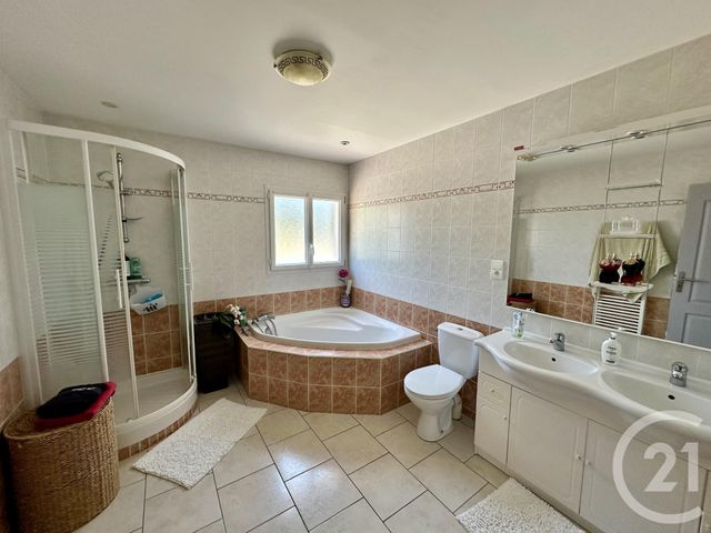 maison à vendre - 7 pièces - 231.87 m2 - ST HILAIRE DE RIEZ - 85 - PAYS-DE-LOIRE - Century 21 Atlantique Immo