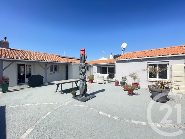 maison à vendre - 5 pièces - 138.0 m2 - ST HILAIRE DE RIEZ - 85 - PAYS-DE-LOIRE - Century 21 Atlantique Immo