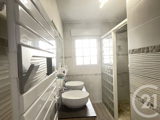 maison à vendre - 5 pièces - 138.0 m2 - ST HILAIRE DE RIEZ - 85 - PAYS-DE-LOIRE - Century 21 Atlantique Immo