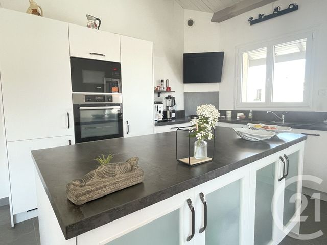 maison à vendre - 5 pièces - 138.0 m2 - ST HILAIRE DE RIEZ - 85 - PAYS-DE-LOIRE - Century 21 Atlantique Immo