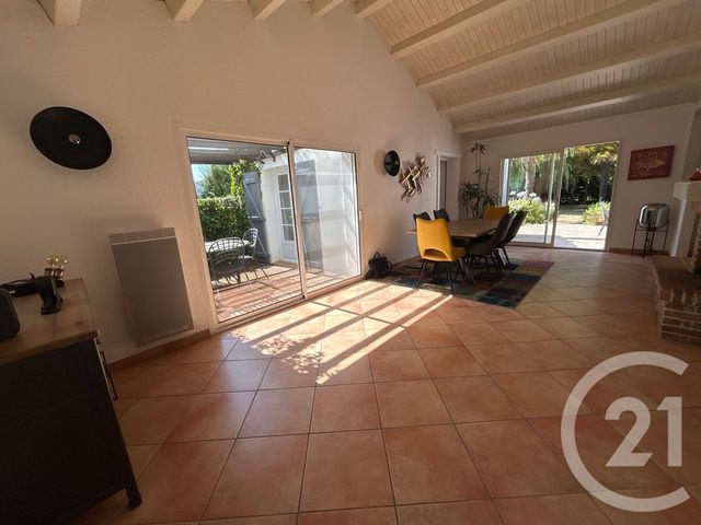 maison à vendre - 5 pièces - 148.46 m2 - ST HILAIRE DE RIEZ - 85 - PAYS-DE-LOIRE - Century 21 Atlantique Immo