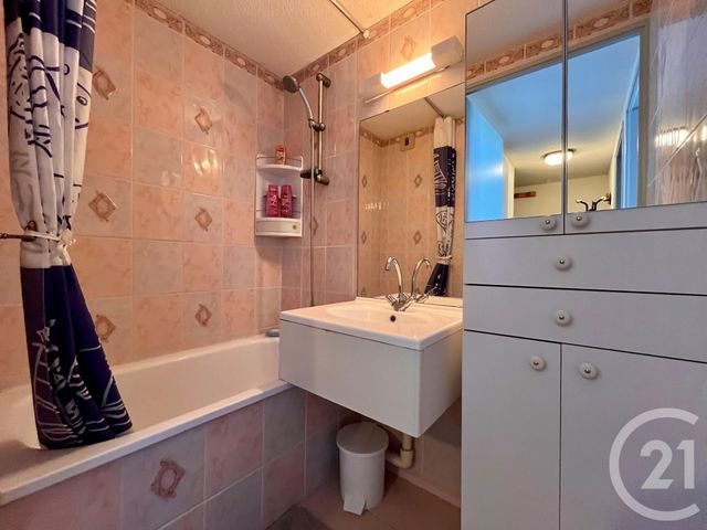 Appartement T3 à vendre - 4 pièces - 60.95 m2 - ST HILAIRE DE RIEZ - 85 - PAYS-DE-LOIRE - Century 21 Atlantique Immo