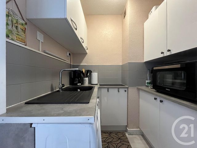 Appartement T3 à vendre - 3 pièces - 45.32 m2 - ST HILAIRE DE RIEZ - 85 - PAYS-DE-LOIRE - Century 21 Atlantique Immo