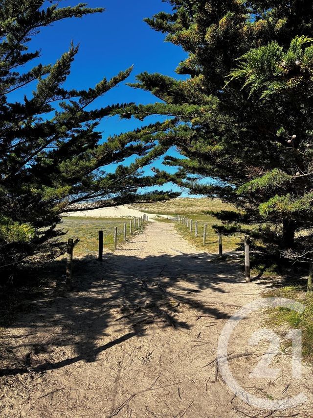 Appartement T3 à vendre - 3 pièces - 45.32 m2 - ST HILAIRE DE RIEZ - 85 - PAYS-DE-LOIRE - Century 21 Atlantique Immo