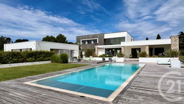 maison à vendre - 10 pièces - 384.4 m2 - ST HILAIRE DE RIEZ - 85 - PAYS-DE-LOIRE - Century 21 Atlantique Immo