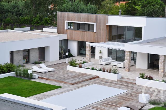 maison à vendre - 10 pièces - 384.4 m2 - ST HILAIRE DE RIEZ - 85 - PAYS-DE-LOIRE - Century 21 Atlantique Immo