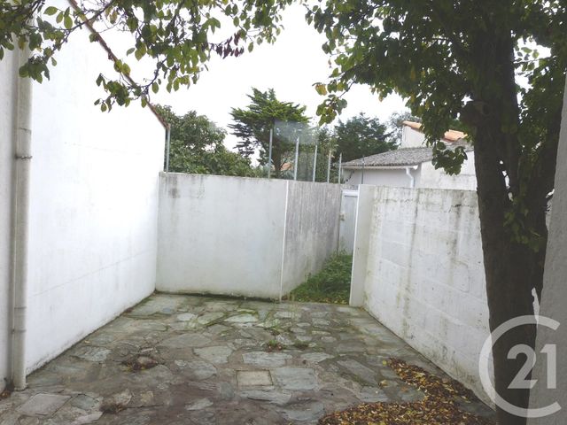 maison à vendre - 3 pièces - 57.49 m2 - ST HILAIRE DE RIEZ - 85 - PAYS-DE-LOIRE - Century 21 Atlantique Immo