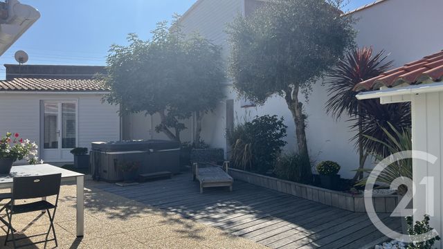 maison à vendre - 4 pièces - 110.0 m2 - ST HILAIRE DE RIEZ - 85 - PAYS-DE-LOIRE - Century 21 Atlantique Immo