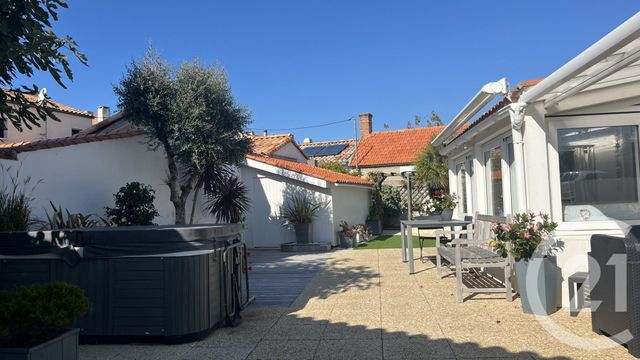 maison à vendre - 4 pièces - 110.0 m2 - ST HILAIRE DE RIEZ - 85 - PAYS-DE-LOIRE - Century 21 Atlantique Immo