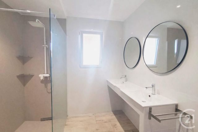 maison à vendre - 5 pièces - 144.3 m2 - ST HILAIRE DE RIEZ - 85 - PAYS-DE-LOIRE - Century 21 Atlantique Immo