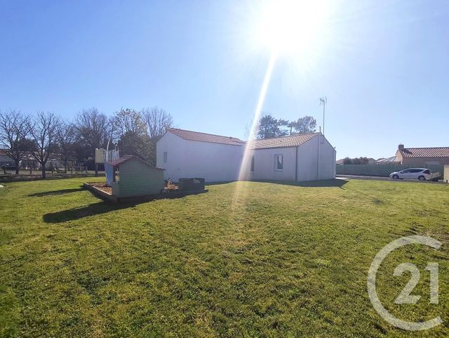 maison à vendre - 5 pièces - 144.3 m2 - ST HILAIRE DE RIEZ - 85 - PAYS-DE-LOIRE - Century 21 Atlantique Immo