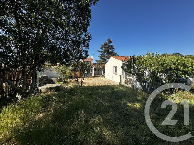 maison à vendre - 10 pièces - 182.0 m2 - ST HILAIRE DE RIEZ - 85 - PAYS-DE-LOIRE - Century 21 Atlantique Immo