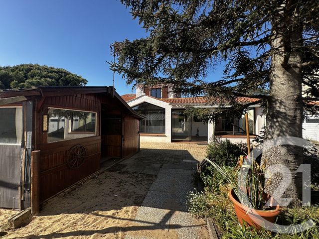 maison à vendre - 10 pièces - 182.0 m2 - ST HILAIRE DE RIEZ - 85 - PAYS-DE-LOIRE - Century 21 Atlantique Immo