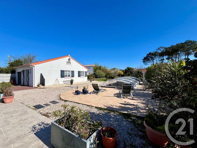 maison à vendre - 7 pièces - 170.42 m2 - LE FENOUILLER - 85 - PAYS-DE-LOIRE - Century 21 Atlantique Immo