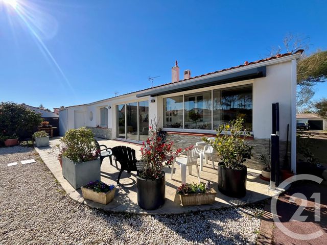 maison à vendre - 7 pièces - 170.42 m2 - LE FENOUILLER - 85 - PAYS-DE-LOIRE - Century 21 Atlantique Immo