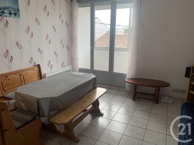 Appartement T3 à vendre - 3 pièces - 51.83 m2 - ST HILAIRE DE RIEZ - 85 - PAYS-DE-LOIRE - Century 21 Atlantique Immo