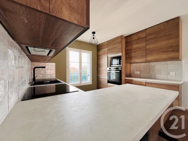 Appartement T4 à vendre - 4 pièces - 78.89 m2 - ST HILAIRE DE RIEZ - 85 - PAYS-DE-LOIRE - Century 21 Atlantique Immo