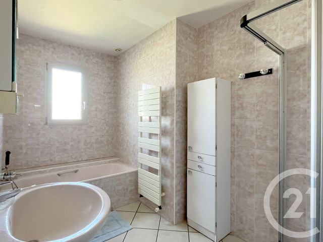 maison à vendre - 5 pièces - 102.54 m2 - ST HILAIRE DE RIEZ - 85 - PAYS-DE-LOIRE - Century 21 Atlantique Immo