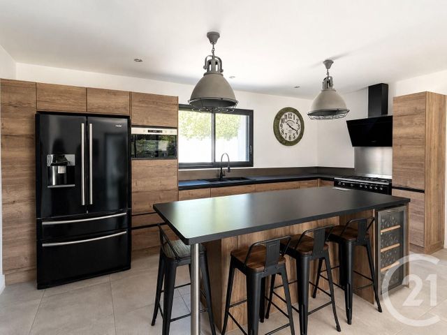 maison à vendre - 6 pièces - 150.28 m2 - ST HILAIRE DE RIEZ - 85 - PAYS-DE-LOIRE - Century 21 Atlantique Immo