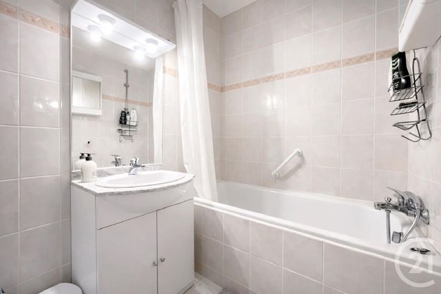 Appartement T2 à vendre - 2 pièces - 35.73 m2 - ST HILAIRE DE RIEZ - 85 - PAYS-DE-LOIRE - Century 21 Atlantique Immo