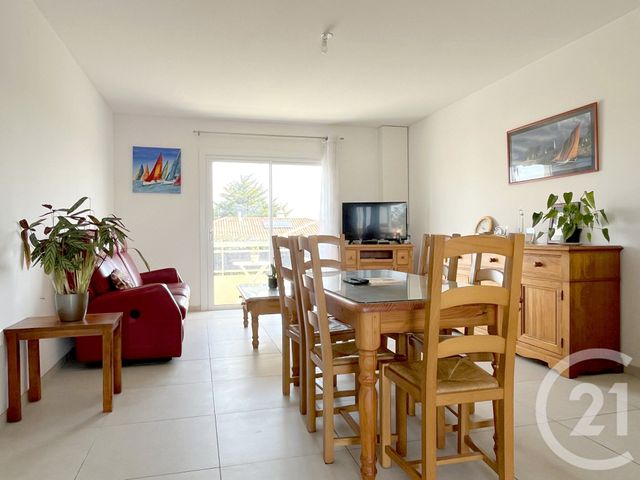 Appartement T3 à vendre - 3 pièces - 64.62 m2 - ST HILAIRE DE RIEZ - 85 - PAYS-DE-LOIRE - Century 21 Atlantique Immo