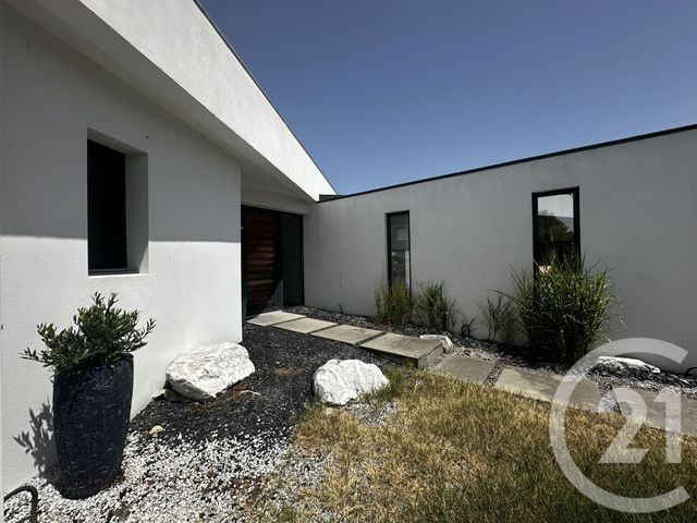maison à vendre - 8 pièces - 281.2 m2 - ST HILAIRE DE RIEZ - 85 - PAYS-DE-LOIRE - Century 21 Atlantique Immo