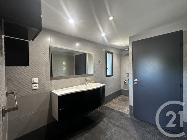 maison à vendre - 8 pièces - 281.2 m2 - ST HILAIRE DE RIEZ - 85 - PAYS-DE-LOIRE - Century 21 Atlantique Immo