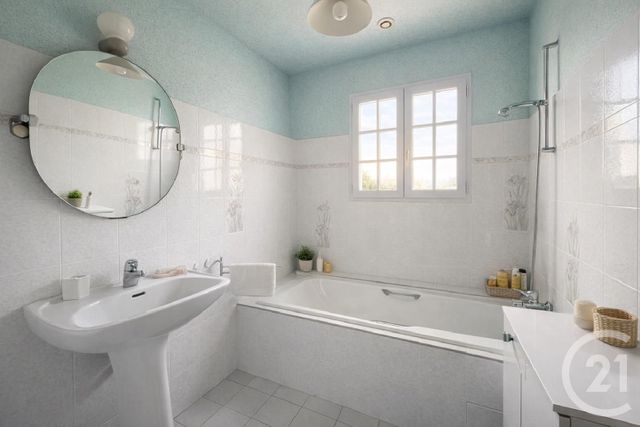 maison à vendre - 4 pièces - 112.75 m2 - ST HILAIRE DE RIEZ - 85 - PAYS-DE-LOIRE - Century 21 Atlantique Immo
