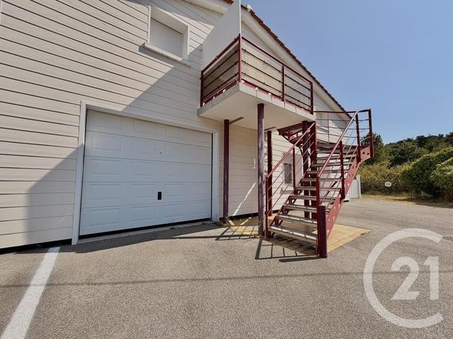 Appartement F3 à louer - 3 pièces - 86.56 m2 - ST HILAIRE DE RIEZ - 85 - PAYS-DE-LOIRE - Century 21 Atlantique Immo