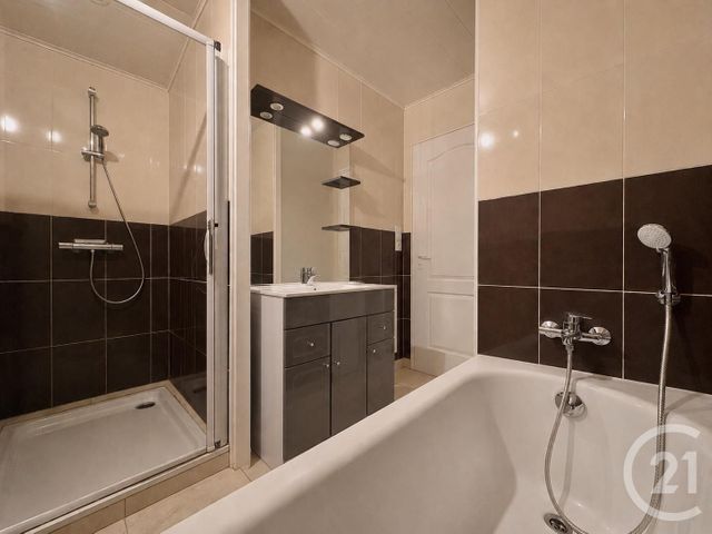 Appartement F3 à louer - 3 pièces - 86.56 m2 - ST HILAIRE DE RIEZ - 85 - PAYS-DE-LOIRE - Century 21 Atlantique Immo