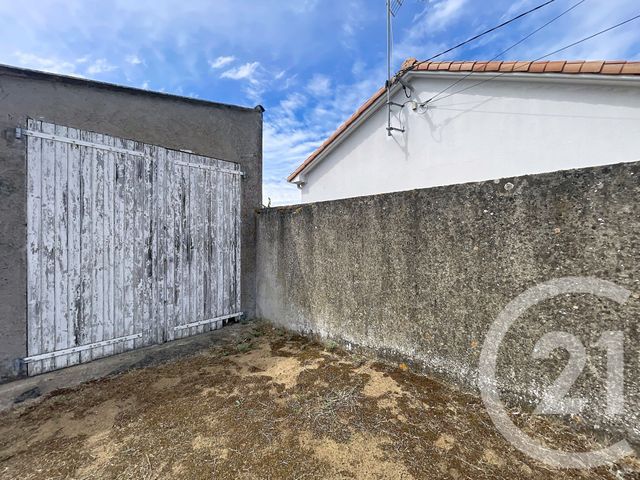 Appartement à vendre - 3 pièces - 45.76 m2 - ST HILAIRE DE RIEZ - 85 - PAYS-DE-LOIRE - Century 21 Atlantique Immo