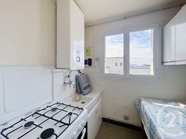 Appartement à vendre - 3 pièces - 45.76 m2 - ST HILAIRE DE RIEZ - 85 - PAYS-DE-LOIRE - Century 21 Atlantique Immo