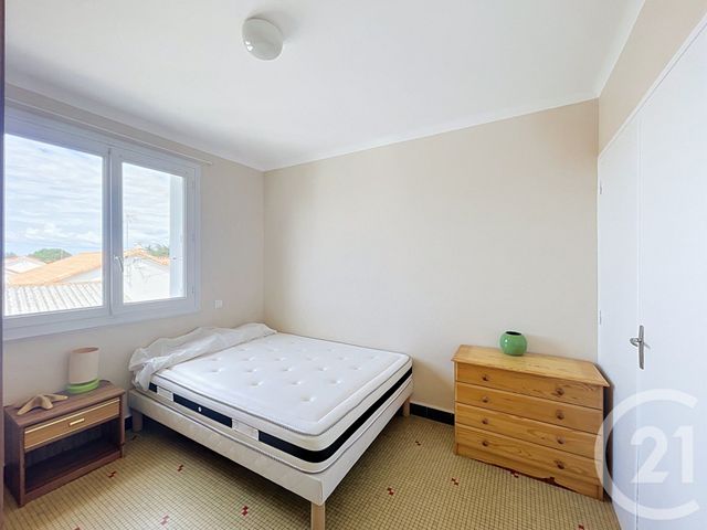 Appartement à vendre - 3 pièces - 45.76 m2 - ST HILAIRE DE RIEZ - 85 - PAYS-DE-LOIRE - Century 21 Atlantique Immo