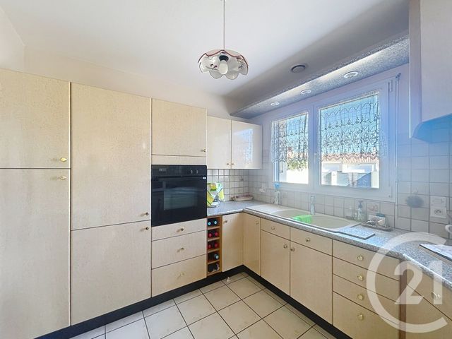 maison à vendre - 5 pièces - 115.45 m2 - ST HILAIRE DE RIEZ - 85 - PAYS-DE-LOIRE - Century 21 Atlantique Immo