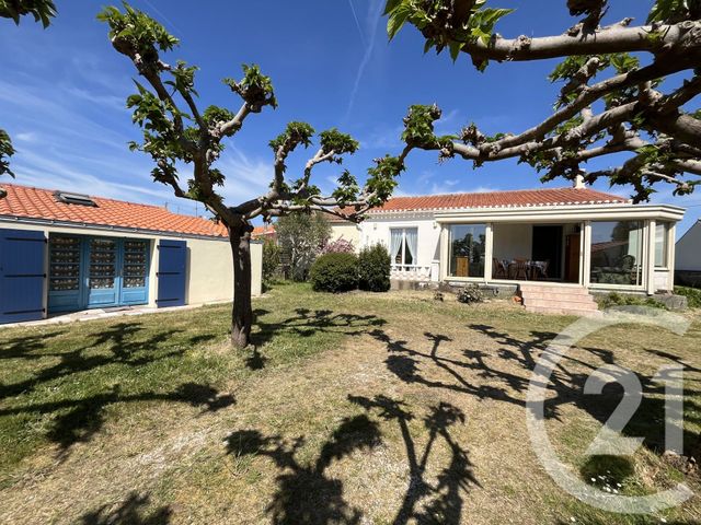 maison à vendre - 5 pièces - 128.35 m2 - ST HILAIRE DE RIEZ - 85 - PAYS-DE-LOIRE - Century 21 Atlantique Immo